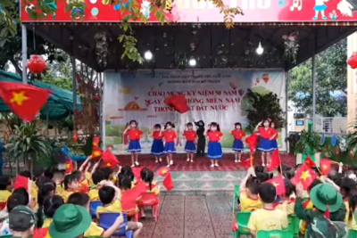 Chào mừng kỷ niệm 50 năm ngày giải phóng miền nam thống nhất đất nước của các bé trường MN Mỹ Thuận