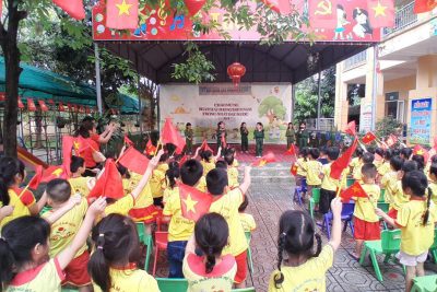 Ảnh hoạt động chào mừng ngày 30/04***01/05